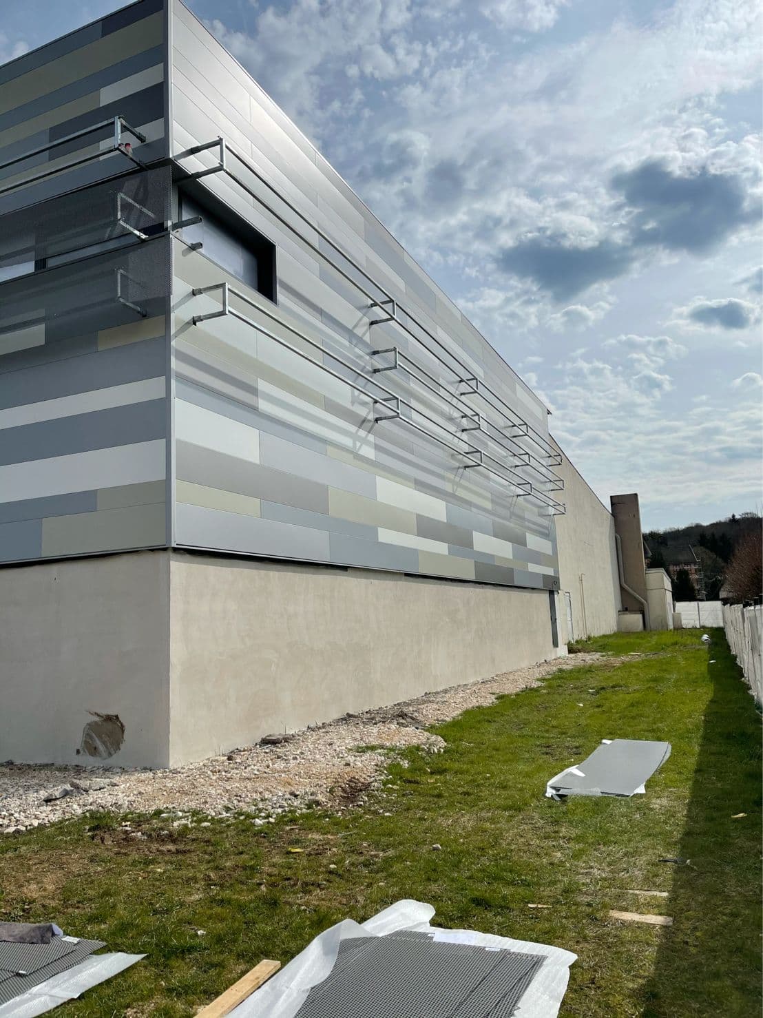 Portails et garde-corps — réalisation Alu Factory